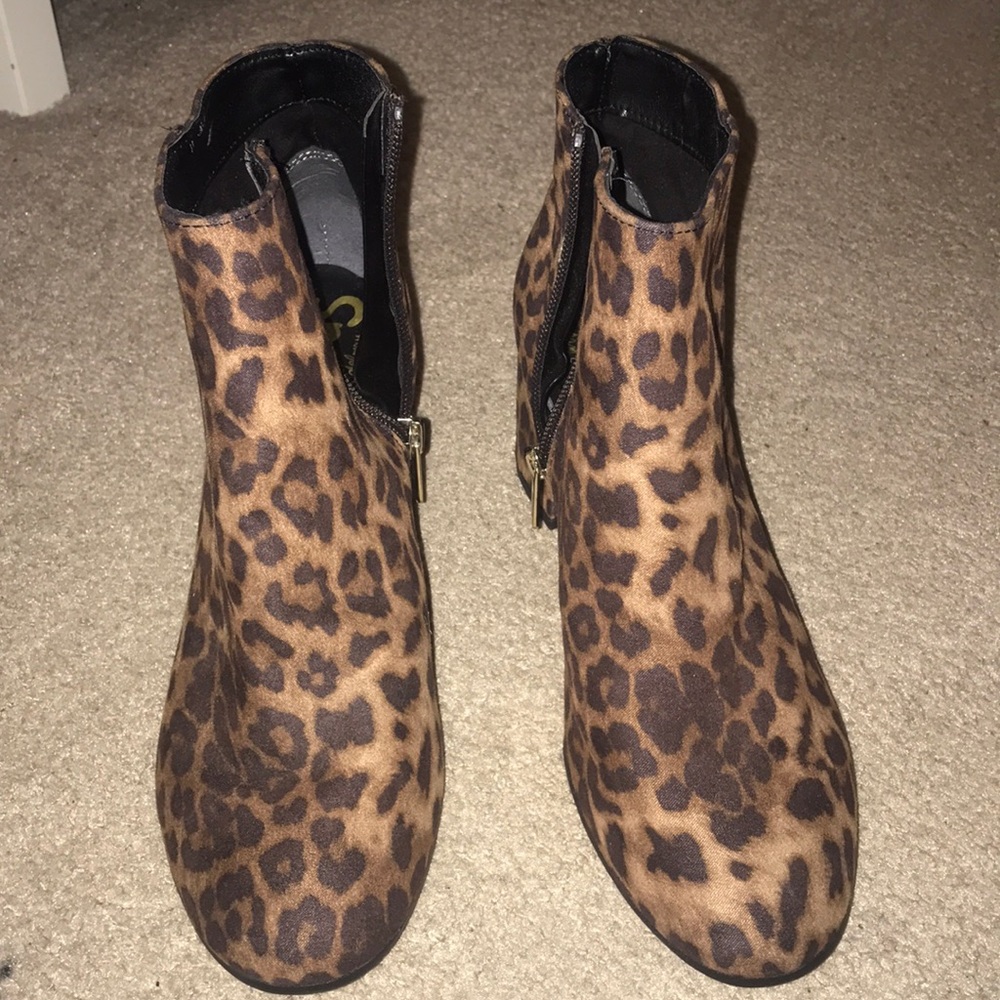 Sam Edelman Leopard booties